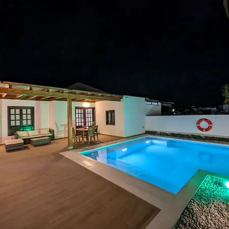 Axular With Heated Private Pool Casa de Férias