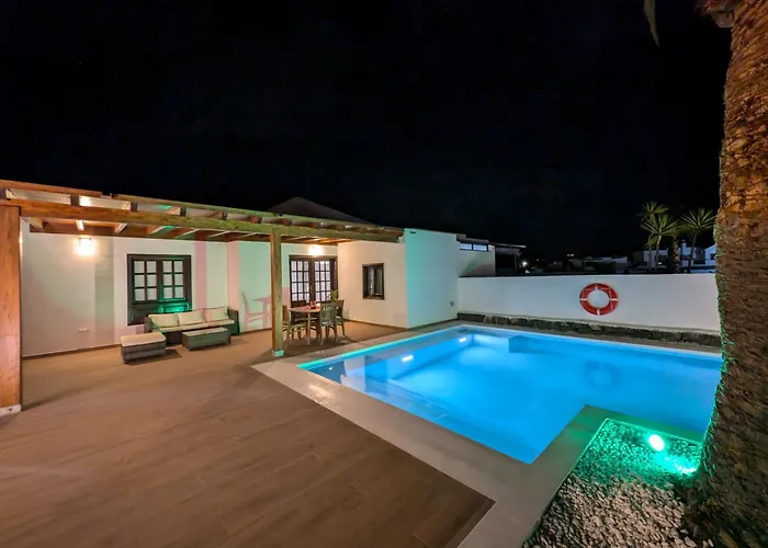 Axular With Heated Private Pool Casa vacanze