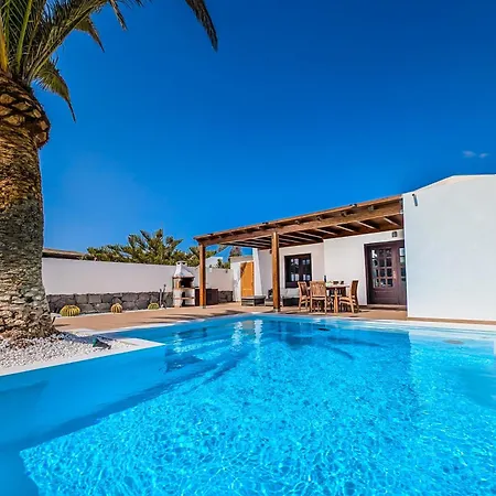 度假居 Axular With Heated Private Pool *